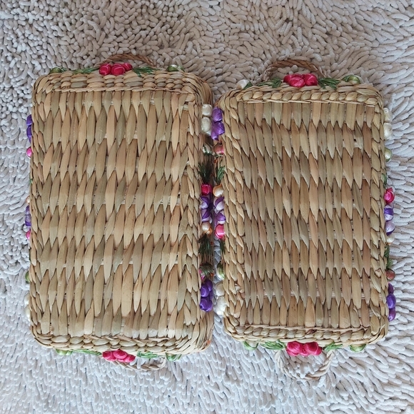 Unbranded floral woven baskets (set of 2) - Picture 3 of 6